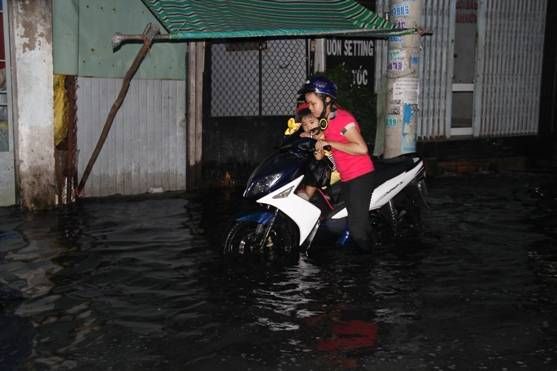 Không cần mưa, Sài Gòn vẫn có thể ngập nhiều ngày