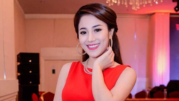 Chị gái Tố Ny nối gót em đi thi hát