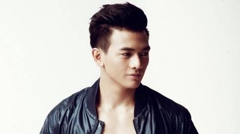 Lê Xuân Tiền khoe vòng eo 80cm rắn rỏi trong bộ ảnh mới