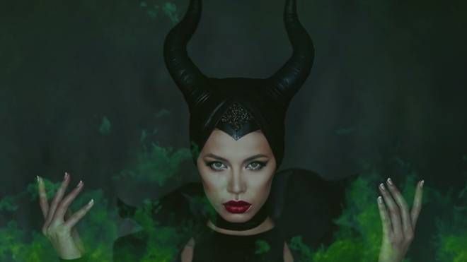 Angelina Jolie 'xuất hiện' ở Việt Nam trong mùa Halloween