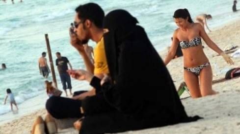 Những nơi khắt khe về 'chuyện ấy' trên thế giới