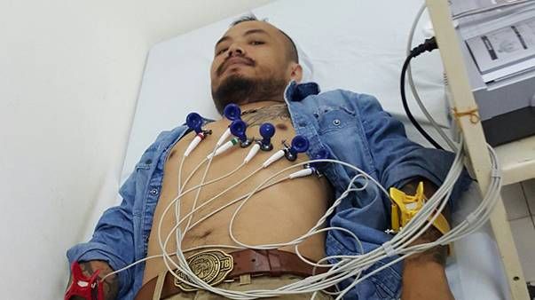 Trần Lập thấy có lỗi khi mừng sinh nhật vợ trong bệnh viện