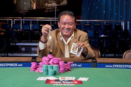 Tay chơi gốc Việt thành 'thần bài' Las Vegas nhờ cú sốc phụ tình