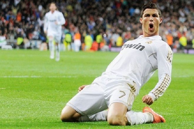 Ronaldo tắm nước đá lúc 3 giờ sáng để hồi phục thể lực