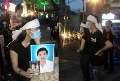 Quấn khăn tang, mang di ảnh đến đám cưới…đòi cha
