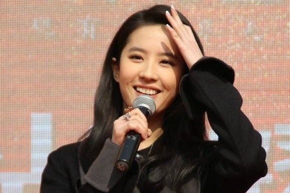 Những người đẹp sở hữu nụ cười khuynh thành showbiz châu Á