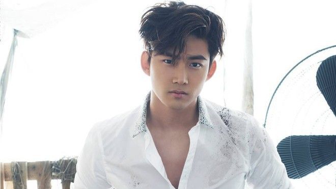 Thành viên 2PM phẫn nộ vì nạn phe vé ở Kpop
