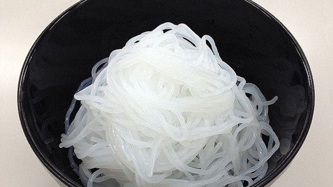 Mì làm từ gỗ - thời đại mới của thực phẩm ăn kiêng