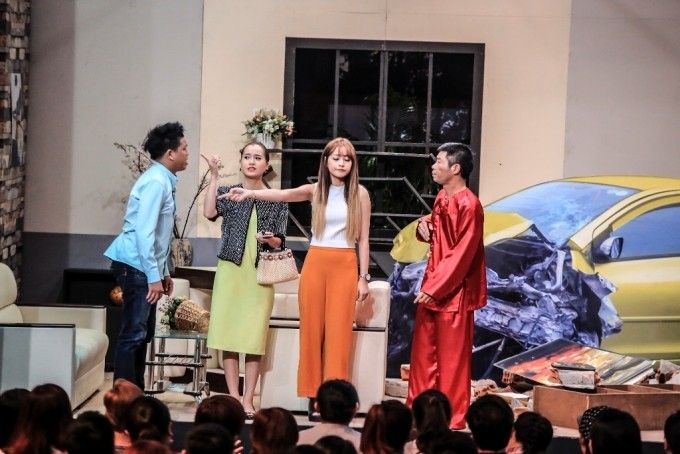 Chi Pu khóc nức nở khi gây tai nạn giao thông