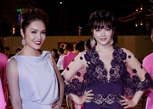 Lý Nhã Kỳ dễ dàng trở thành 'bà hoàng thảm đỏ' ngày khai mạc LHP Việt Nam