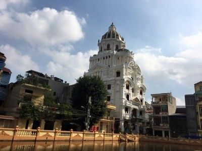 Tại sao 'đại gia Thanh sắt' giàu có như vậy?