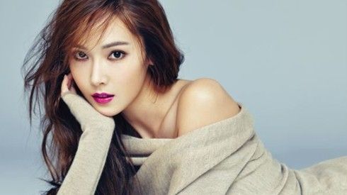 Jessica hé lộ tung đĩa nhạc đầu tiên sau khi rời SNSD