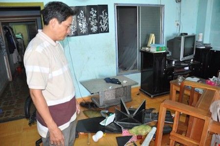 Bé gái 4 tuổi bị bắt cóc ngay trước mặt cha