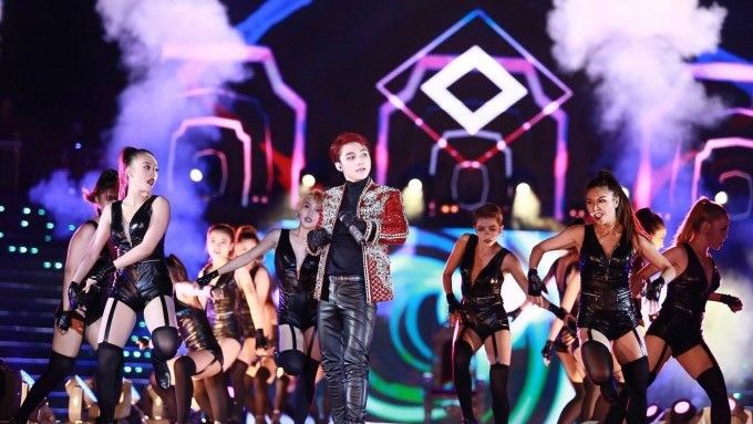 Ảnh động: Những giây phút đáng nhớ trong liveshow 'để đời' của Sơn Tùng M-TP