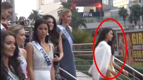 Tranh cãi vì clip 'tách hàng' của Phạm Hương trong buổi chụp ảnh