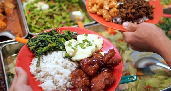 'Cơm bụi' hạng sang giá 1,5 triệu ở Hà Nội