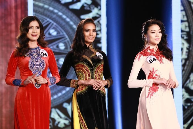 Nhiều gương mặt quen tỏa sáng trong đêm bán kết Siêu mẫu 2015