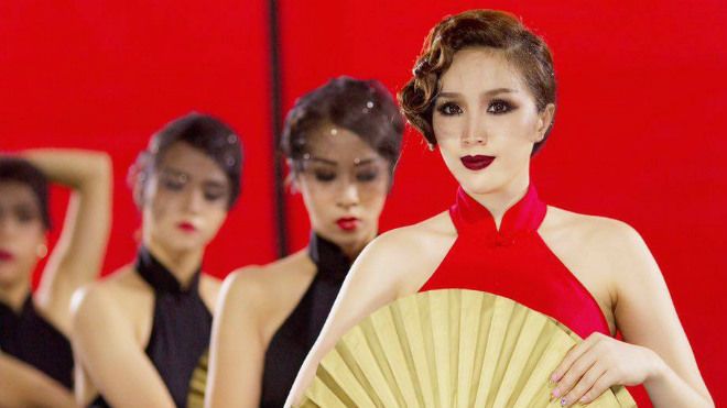Bảo Thy xin phép bố mẹ mặc sexy trong MV mới