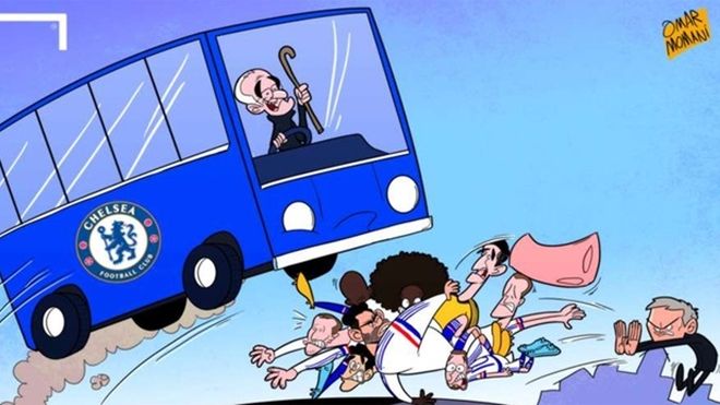 'Mourinho đẩy học trò vào gầm xe, Ronaldo méo mặt vì tàu ngầm vàng'