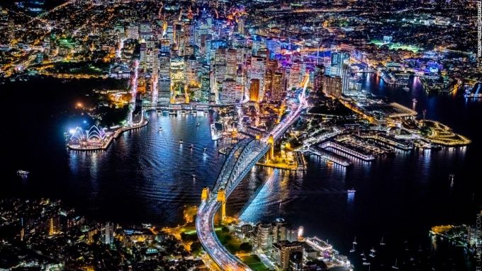 Các thành phố đẹp nhất thế giới trông ra sao khi nhìn từ độ cao 3.600 mét?