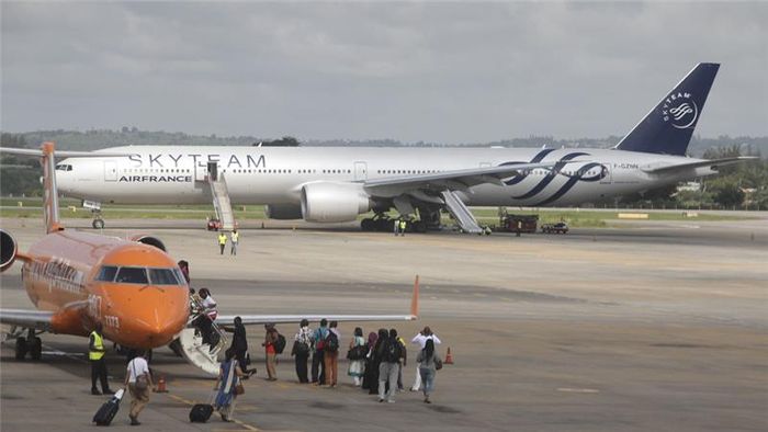 Máy bay Pháp hạ cánh khẩn cấp tại Kenya do 'báo động giả'
