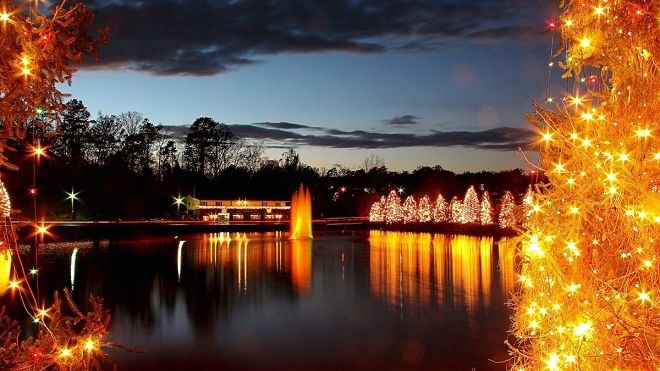 10 thị trấn rực rỡ nhất mùa Giáng sinh tại Mỹ