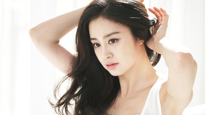 Kim Tae Hee được bình chọn là Mỹ nhân của thập niên đầu tiên