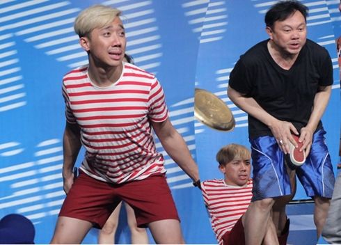Trấn Thành 'quậy tưng bừng' trong hậu trường 'Ơn giời câu đây rồi'
