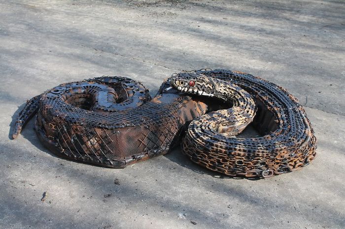 Những 'tuyệt phẩm' từ sắt vụn khiến bạn không thể tin vào mắt mình