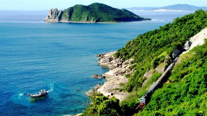 Hưởng trọn 3 ngày lễ ở vùng đất 'Hoa vàng, cỏ xanh'