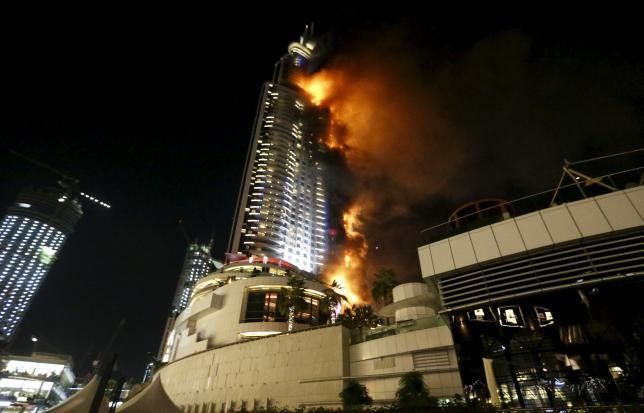 Cháy lớn tại khách sạn giữa Dubai đêm giao thừa