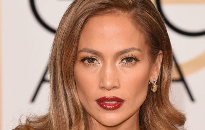 Son đậm 'lên ngôi' trên thảm đỏ Quả Cầu Vàng 2016