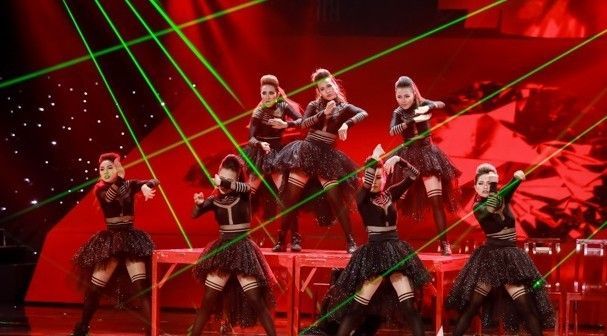 The Remix liveshow 3: Nhóm Hoàng Thùy Linh chiến thắng ngoạn mục