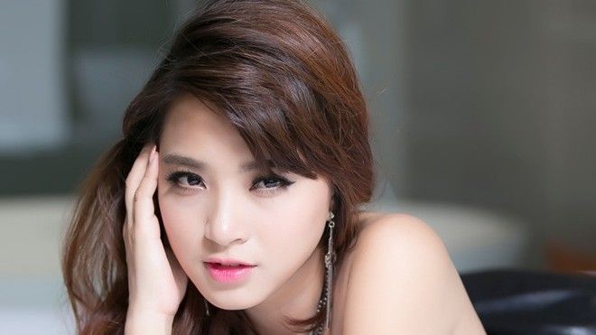 Hải Băng ‘ghi điểm’ với phong cách make-up trong veo