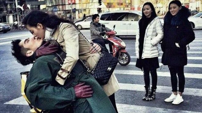 Sốc với cảnh 'cưỡng hôn' trong kết 3 của 'Thái tử phi thăng chức ký'