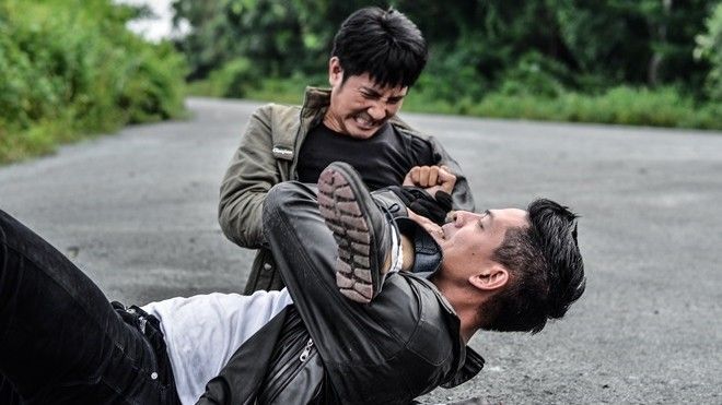Những pha hành động 'hú hồn' trong phim Lộc Phát