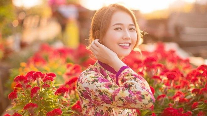Nhung Gumiho dịu dàng, e ấp đón Tết với áo dài truyền thống