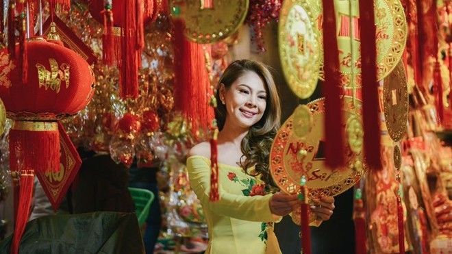 Thanh Thảo diện áo dài đón Tết, 'úp mở' về việc lập gia đình