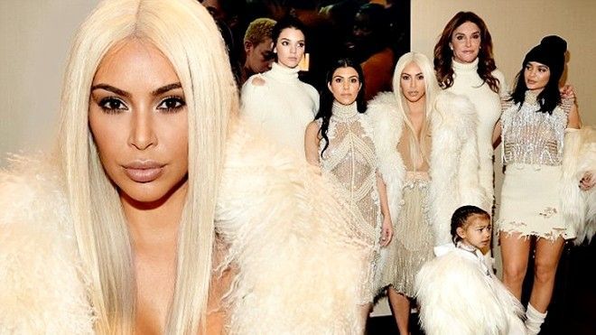 Đại gia đình Kardashian đổ bộ show diễn Yeezy 3 với sắc trắng và áo lông thú
