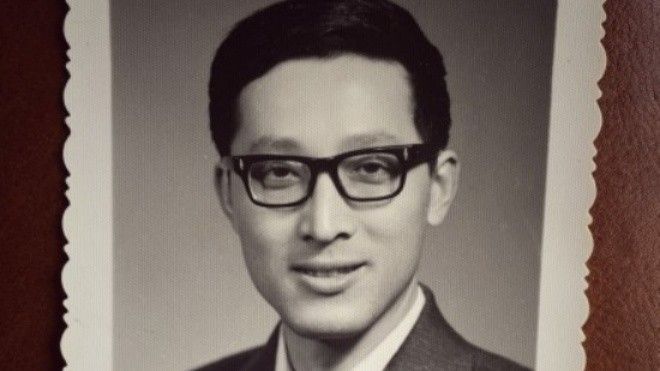 Phát sốt vì hình ảnh điển trai thời trẻ của bố Hồ Ca