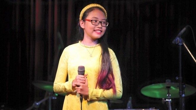 Clip: Phương Mỹ Chi chiêu đãi người hâm mộ hai ca khúc 'cũ mà mới'