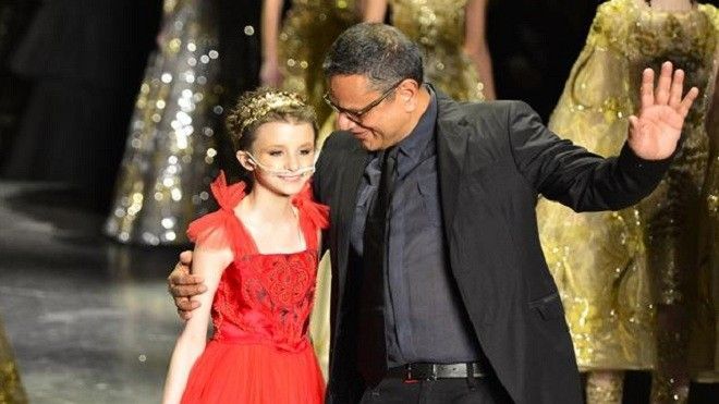 Hành trình đến với 'Tuần lễ thời trang New York' của cô bé ung thư