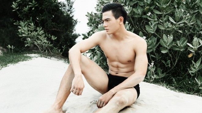 Chàng thơ của Đỗ Mạnh Cường đẹp hút hồn với thân hình sáu múi