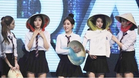 Những chuyến ghé thăm Việt Nam đầy ấn tượng của T-ara