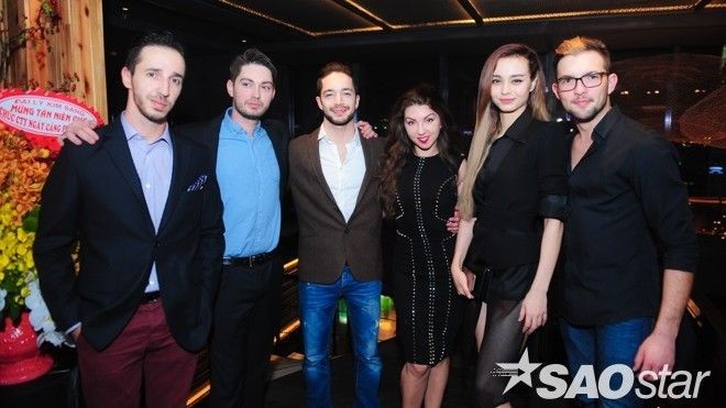 Dàn thí sinh Vip Dance xúng xính dự tiệc trước thềm liveshow trực tiếp
