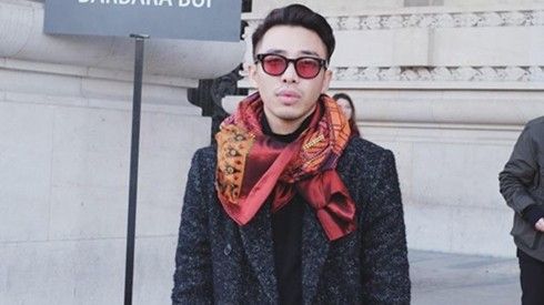 Hoàng Ku mang 100 kg hành lí cho 1 tuần đi Fashion week