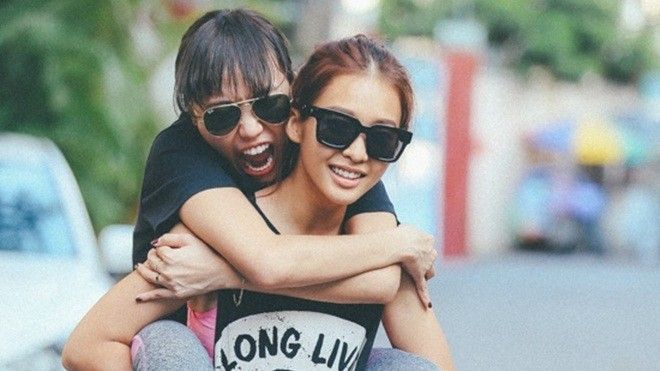 Diệu Nhi gặp chấn thương, Khả Ngân gồng mình cõng chị