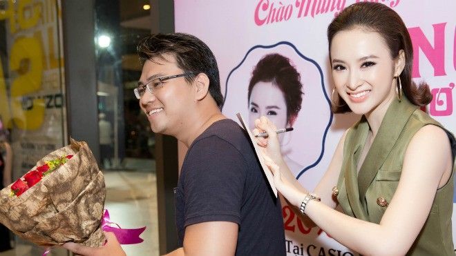 Angela Phương Trinh gây náo loạn trung tâm thương mại