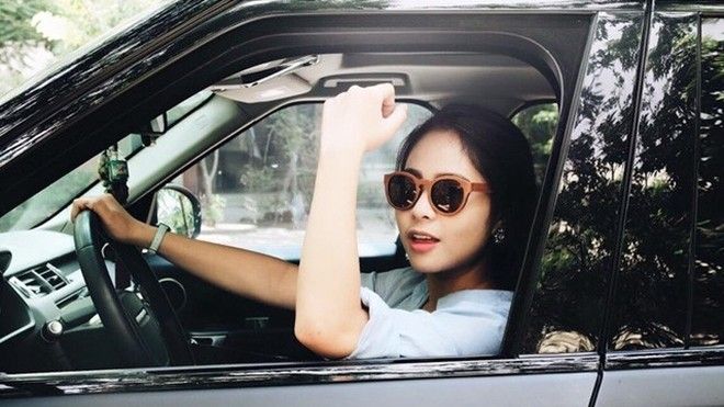 Ca nương Kiều Anh bị tai nạn, khóc trong sự vô tâm của người qua đường