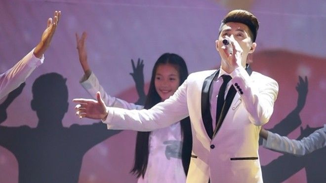 Đêm Chung kết: Gây ấn tượng với 2 siêu phẩm 'Tình ca', Noo nhận điểm cao nhất từ BGK